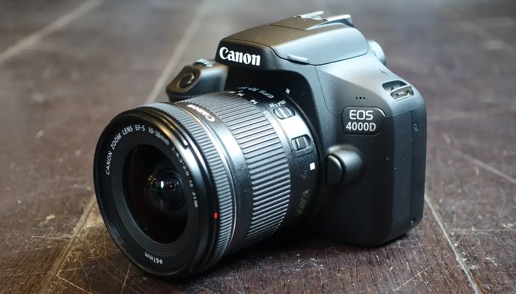 CANON 4000D